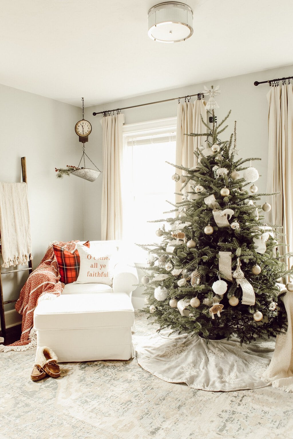 Our Christmas Home Tour - Micheala Diane Designs