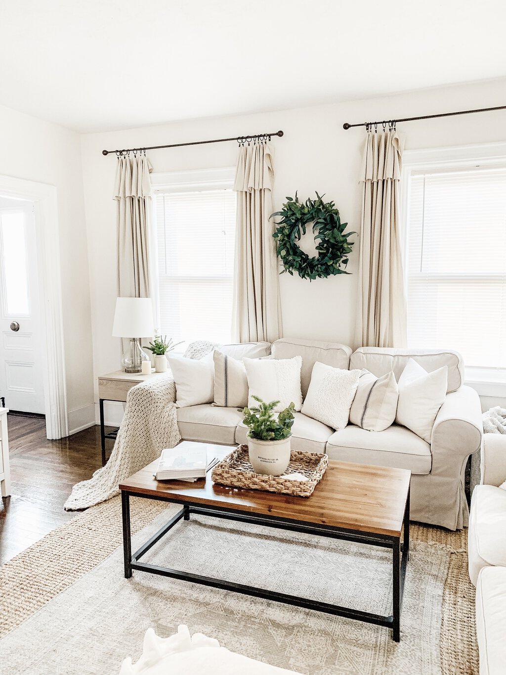 Cozy Winter Home Tour - Micheala Diane Designs