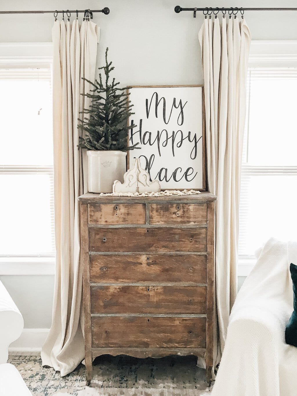 Simple Winter Living Room | How to Decorate After Christmas