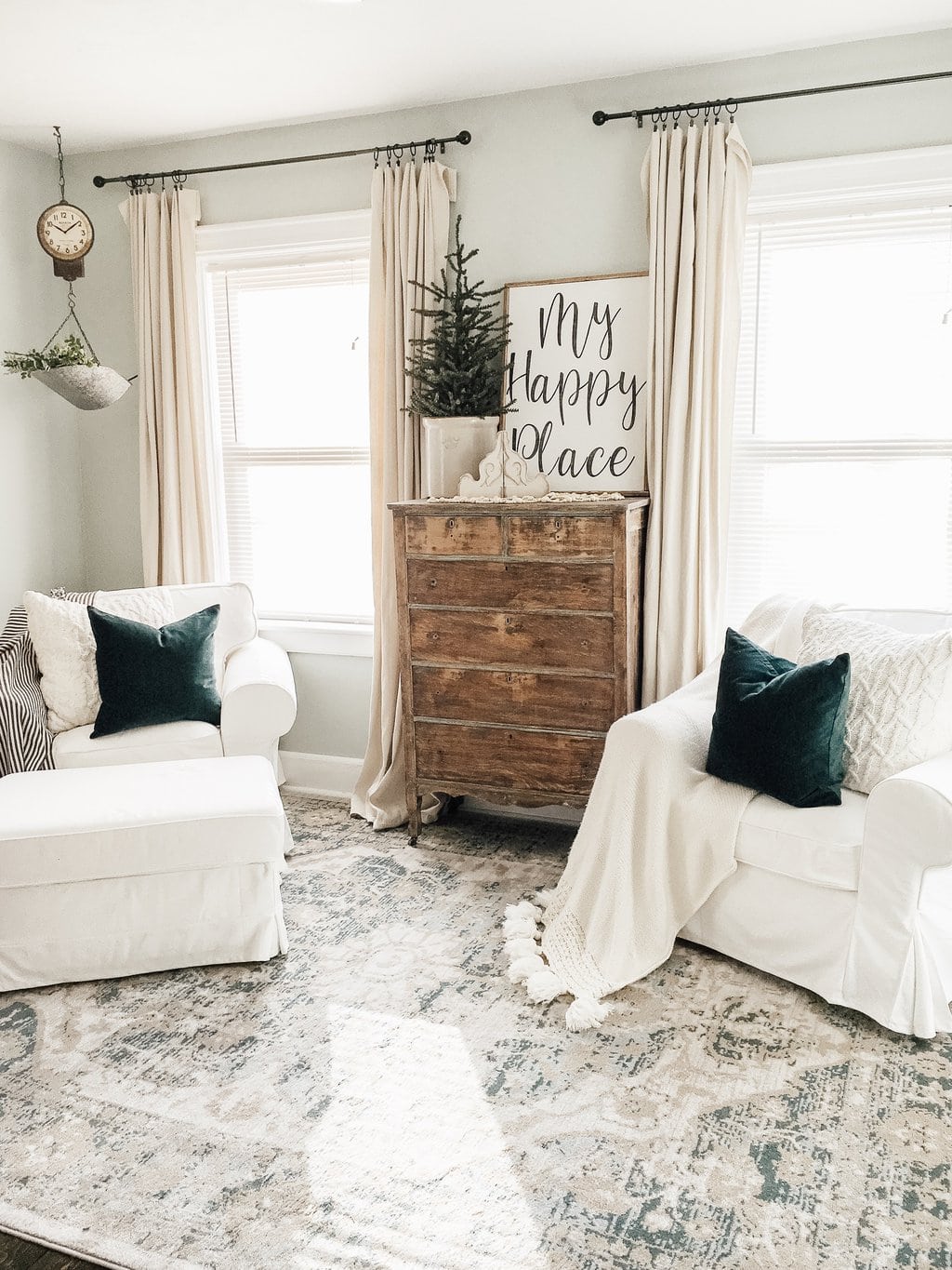 Simple Winter Living Room | How to Decorate After Christmas ...