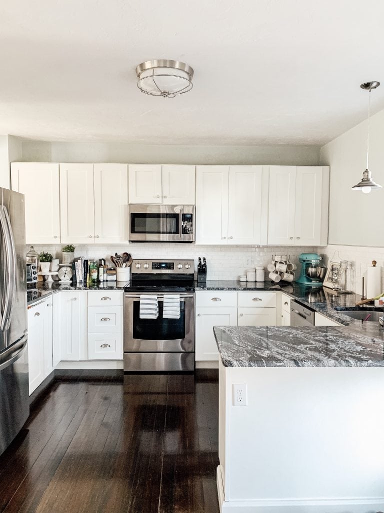 OUR MODERN FARMHOUSE KITCHEN MAKEOVER