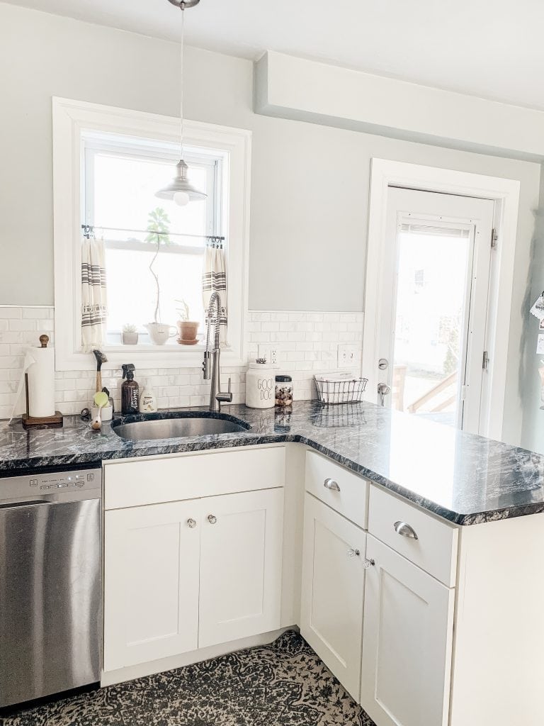 Modern Farmhouse Kitchen Makeover Reveal - Micheala Diane Designs