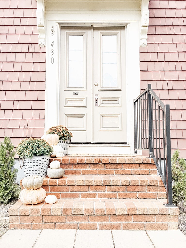 https://michealadianedesigns.com/wp-content/uploads/2019/07/Fall-Home-Tour_4.jpg