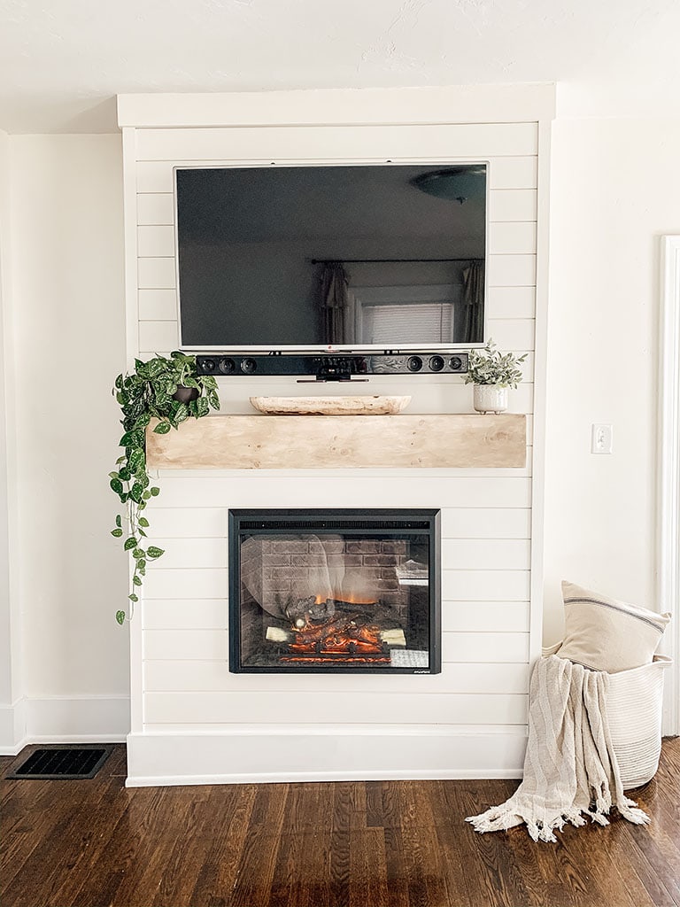 Diy Shiplap Electric Fireplace Mantel Micheala Diane Designs