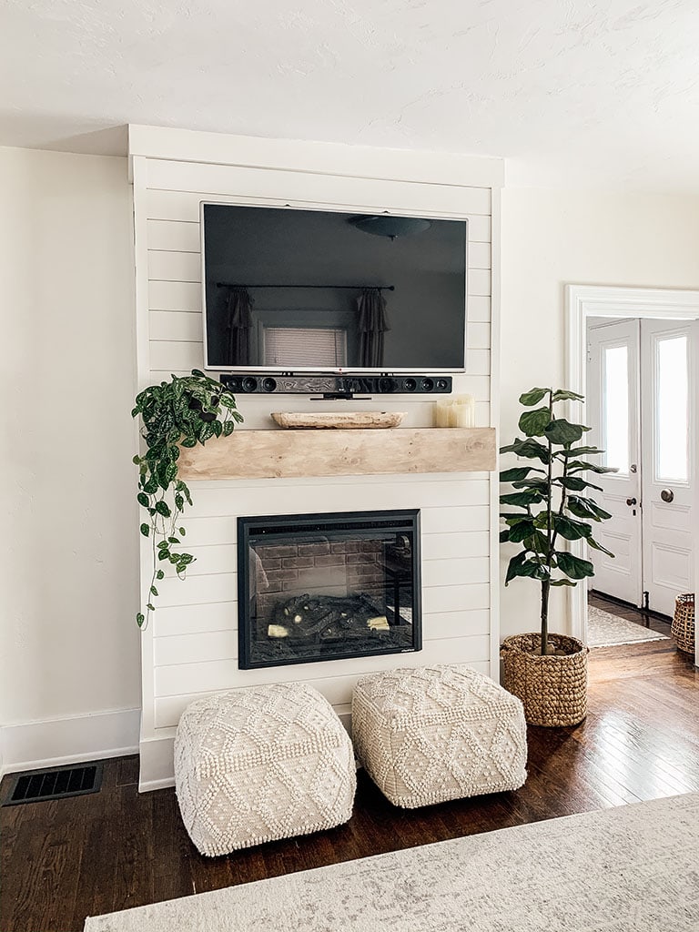 Decorating Mantel With TV