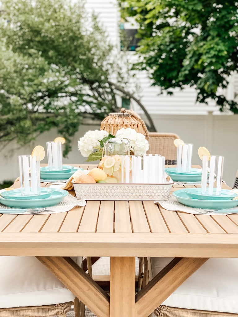 Outdoor Lemon Tablescape