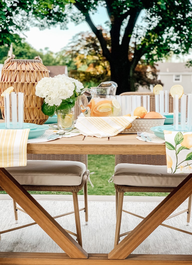 Simple Summer tablescape using citrus decor