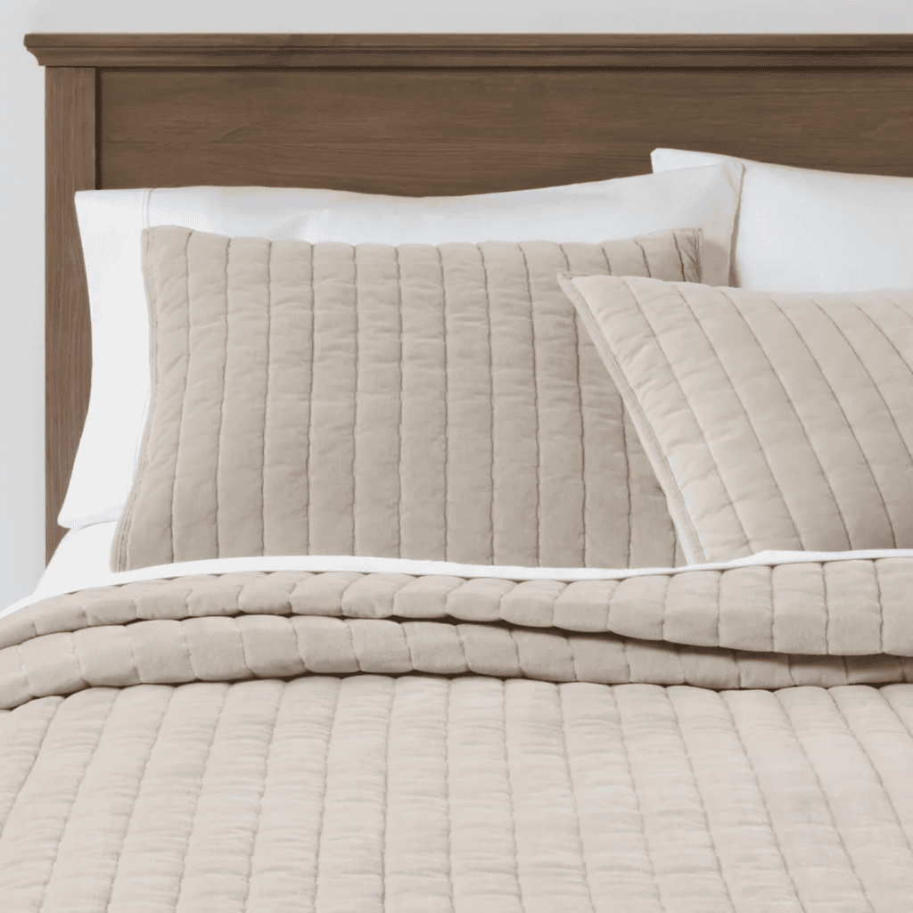 Channel Stitch Velvet Quilt