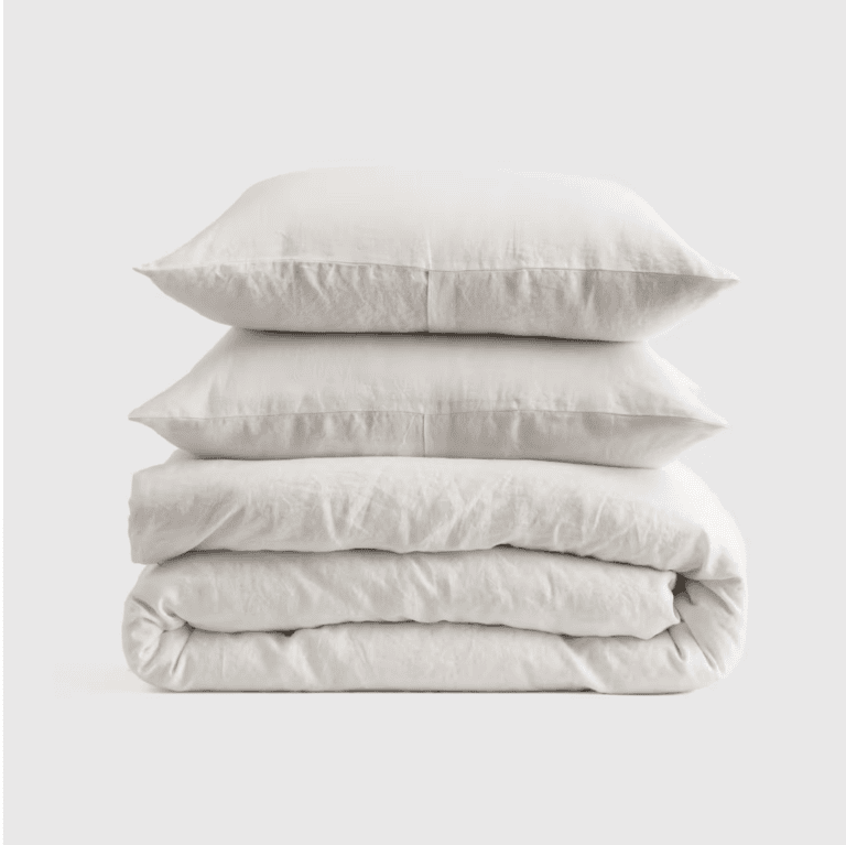 How to Style a Bed Like a Pro - Micheala Diane Designs