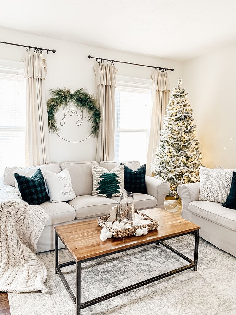 How to Decorate for Christmas 2024 - Micheala Diane Designs