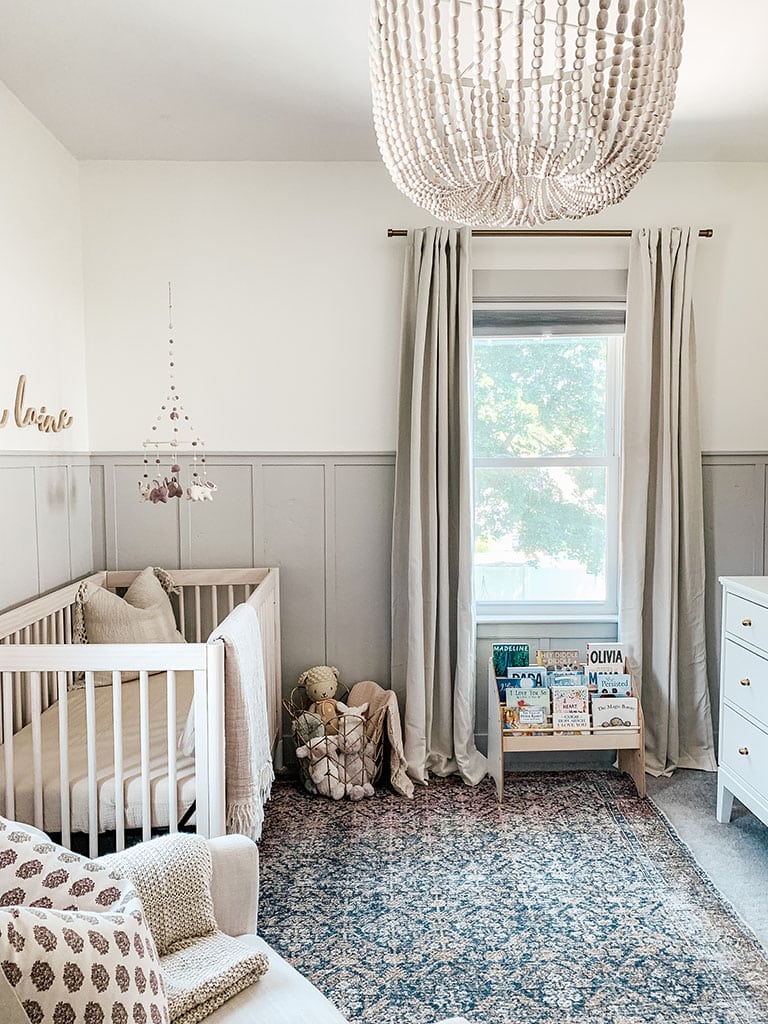 Neutral nursery hot sale decor