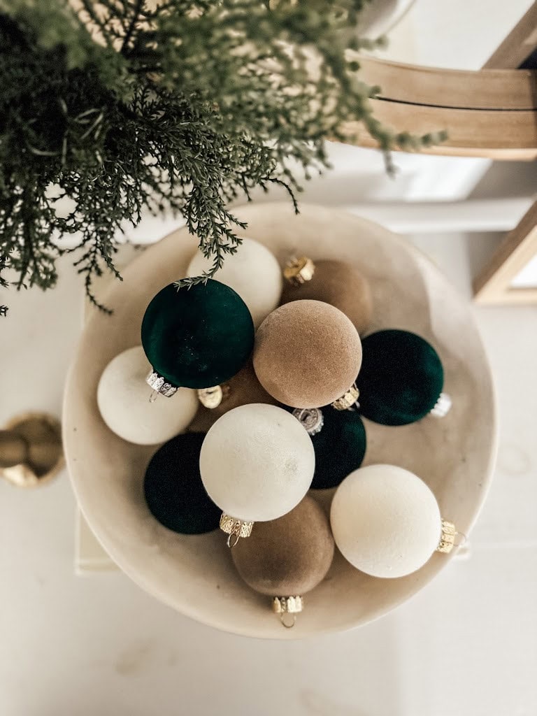 Christmas Trend- Velvet Ball Ornaments